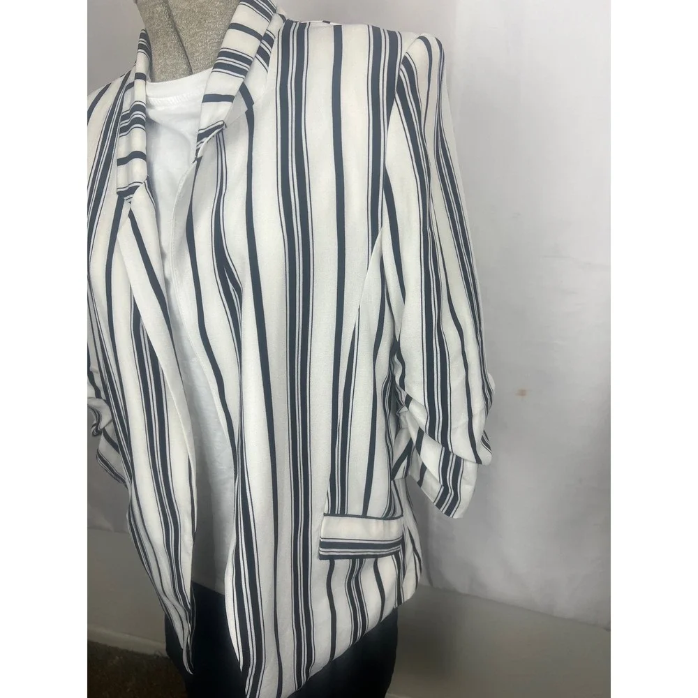 Endless Love Womens Striped Open Front Blazer Black White Ruched 3/4 Sleeve L‎